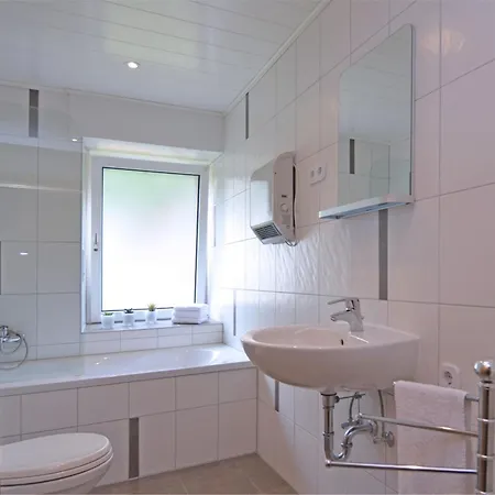 Im Sauerland Mit Terrasse, Cleaning Included Apartment *
